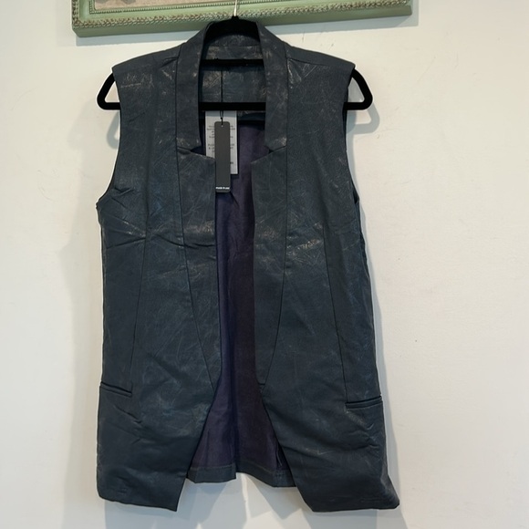 KRISA x REVOLVE Stylish steel blue Sleeveless Vest midi length new w tags - Picture 4 of 5